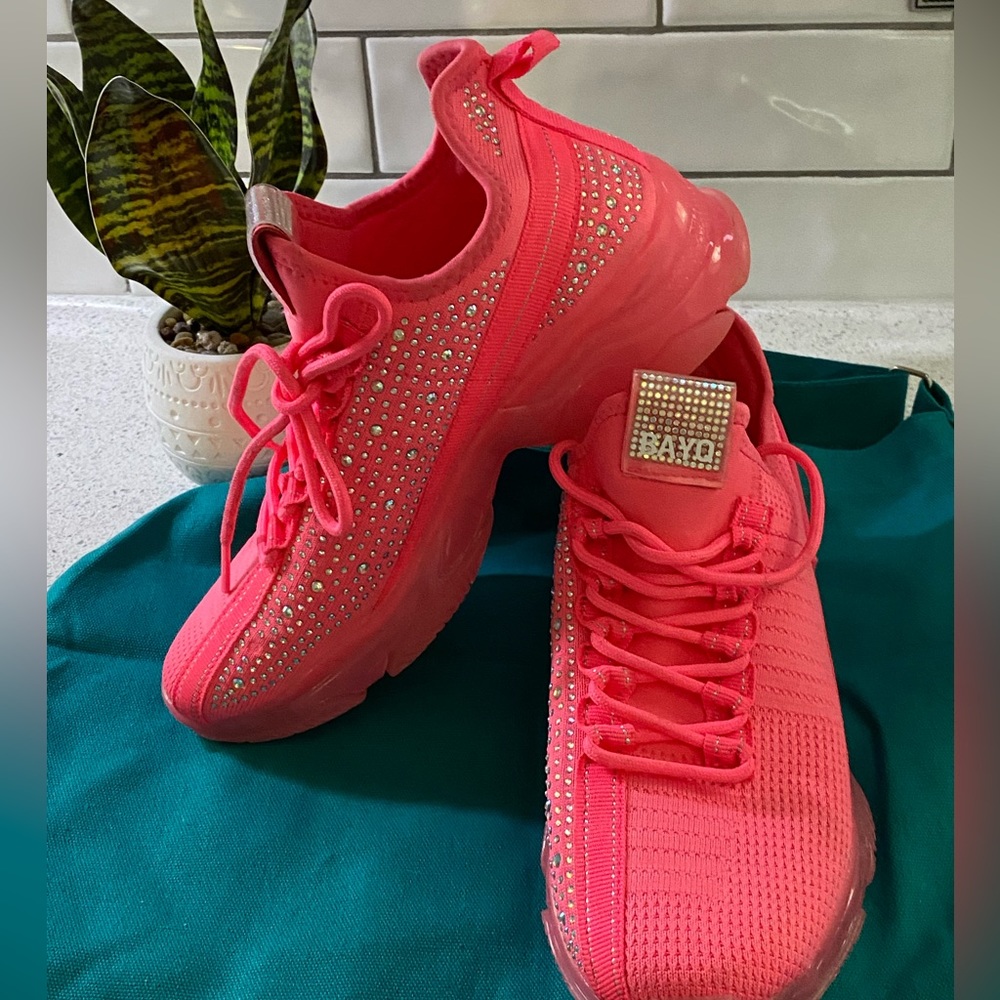 BAYQ Sparkle tennis shoes (C111)